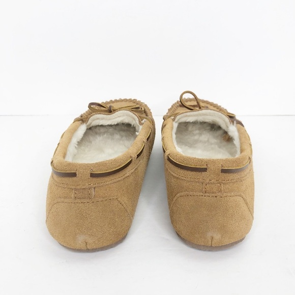 Minnetonka Junior trapper tan suede slippers - Picture 2 of 10